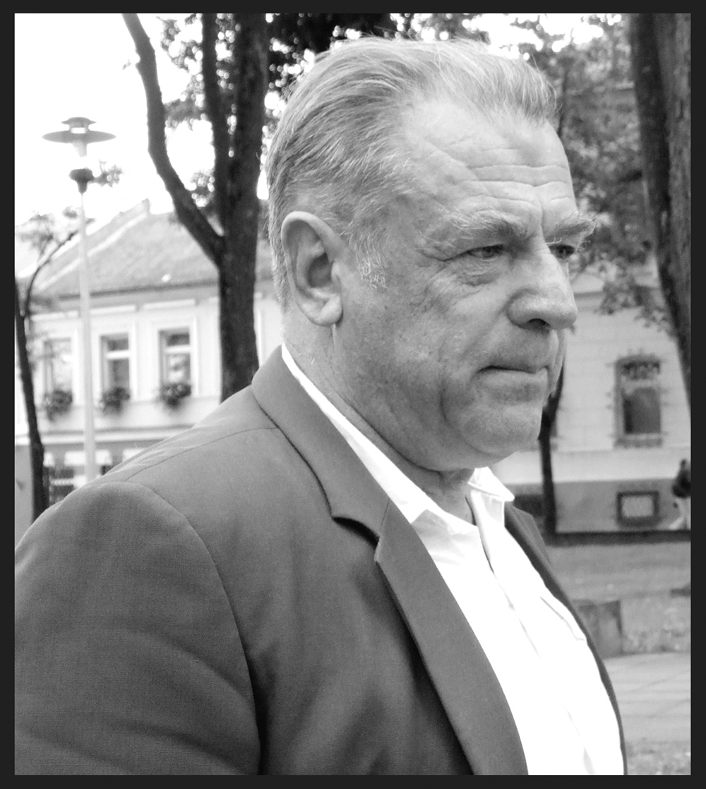 Prieš tiesioginę laidą mirė Seimo narys Julius Veselka