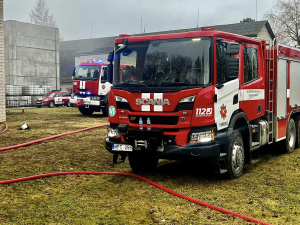  Ukmergės PGT nuotr. Į įvykio vietą atskubėjo priešgaisrinės gelbėjimo tarnybos darbuotojai.