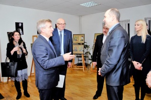 Susitikimas su Seimo pirmininku vyko Vlado Šlaito viešojoje bibliotekoje. Gedimino Nemunaičio nuotr.