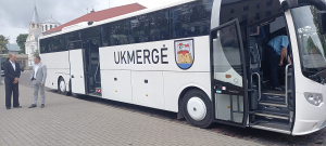  Autorės nuotr. Naujas autobusas reprezentuoja Ukmergę.