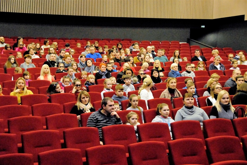 Kultūros centre rodomi kino filmai mėgstami ne vien ukmergiškių. Gedimino Nemunaičio nuotr.