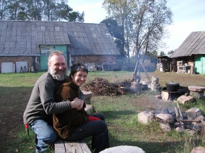 Autorės nuotr. Gyvenimu kaime džiaugiasi O. Judakova ir A. Kulikauskas.