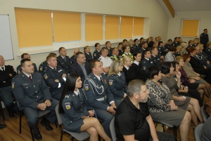 Gedimino Nemunaičio nuotr. Minėjimo metu – sveikinimai ir padėkos Ukmergės rajono policijos komisariato pareigūnams.