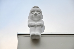 Tokie skulptoriaus V. Ramoškos angelai tapo Vilniaus simboliu. Jų galima rasti ant balkonų, stogų, palangių... „Made in Vilnius“ nuotr.