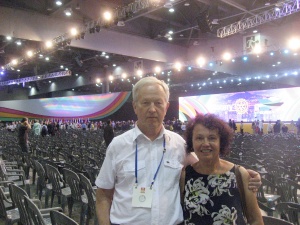 Vidmantas ir Janina Pranevičiai Seule, Rotary Konvencijoje.