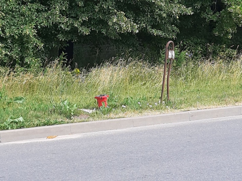 Ukmergiškio Ado pastebėjimu, hidrantas avarijos metu buvo numuštas prieš metus.