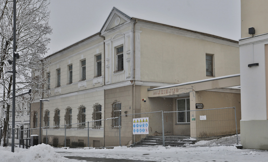Dainiaus Vyto nuotr. Atnaujinamas pastatas Kęstučio a. 5, Ukmergėje.