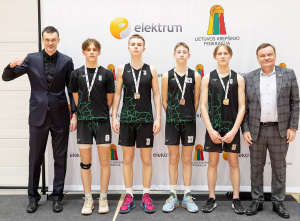 Vaikinų „Ukmergės SC“ komanda iškovojo bronzos medalius.