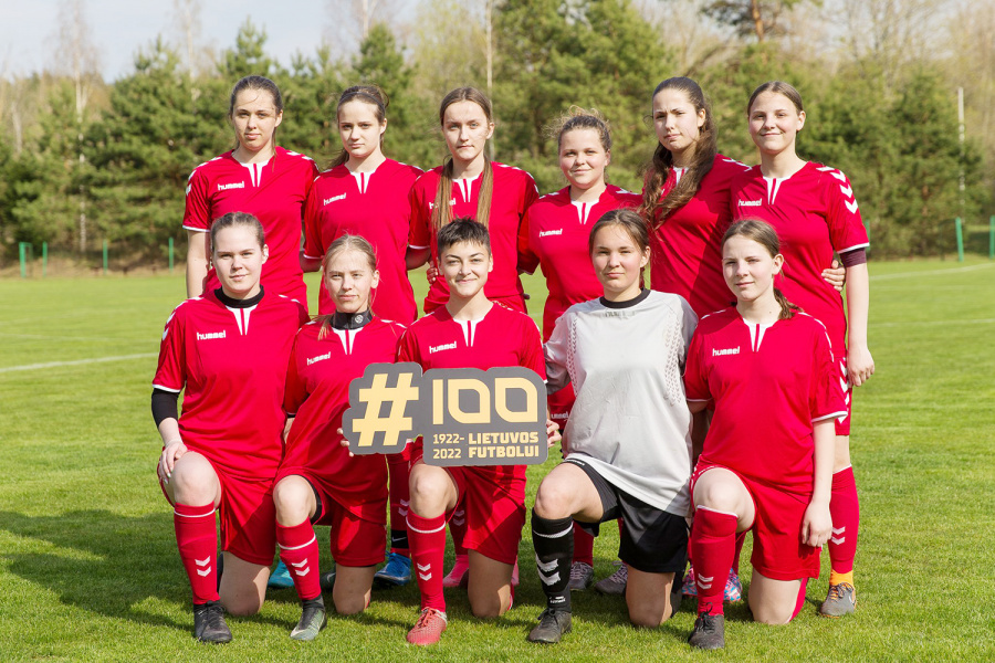 Šiauliuose vyko Lietuvos merginų elitinės lygos U-17 futbolo čempionato varžybos