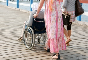 Slaugos paslaugos reikalingos neįgaliesiems, ligoniams, negalintiems pasirūpinti savimi. Gedimino Nemunaičio nuotr.