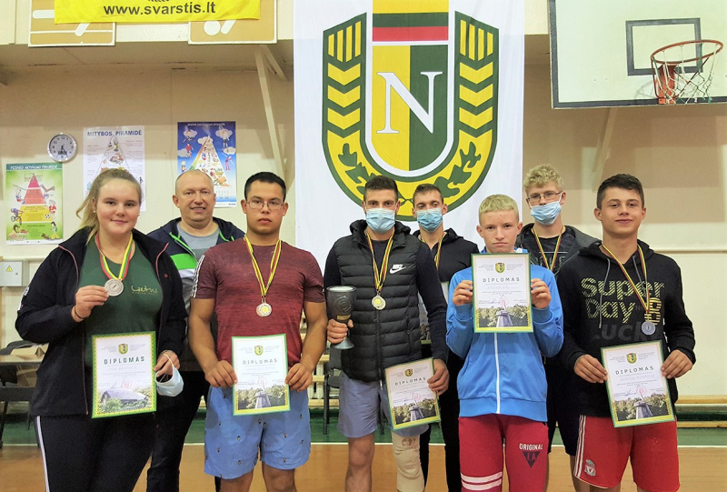 Vyko XXII Lietuvos svarsčių kilnojimo dvikovės čempionatas
