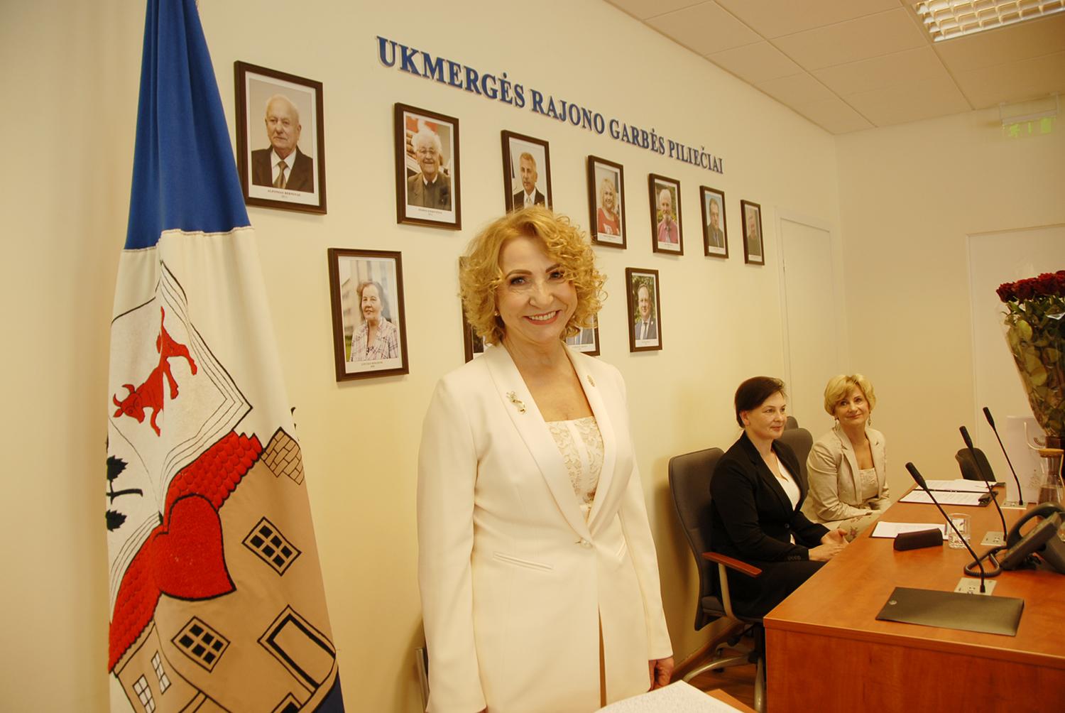 Angelė Andrikonienė – Garbės pilietė / Angelei Andrikonienei suteiktas Ukmergės Garbės piliečio vardas.   Gedimino Nemunaičio nuotr.