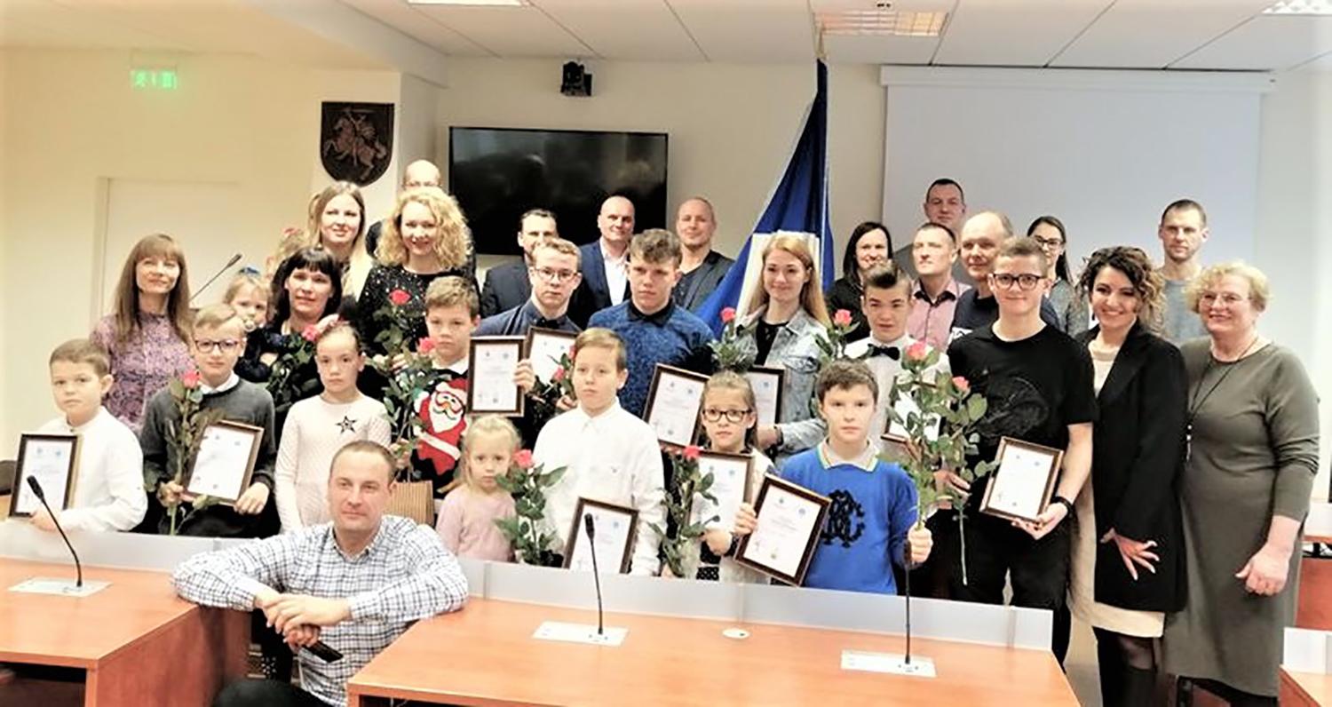 Apdovanoti gabiausieji rajono moksleiviai / Gabiausieji moksleiviai