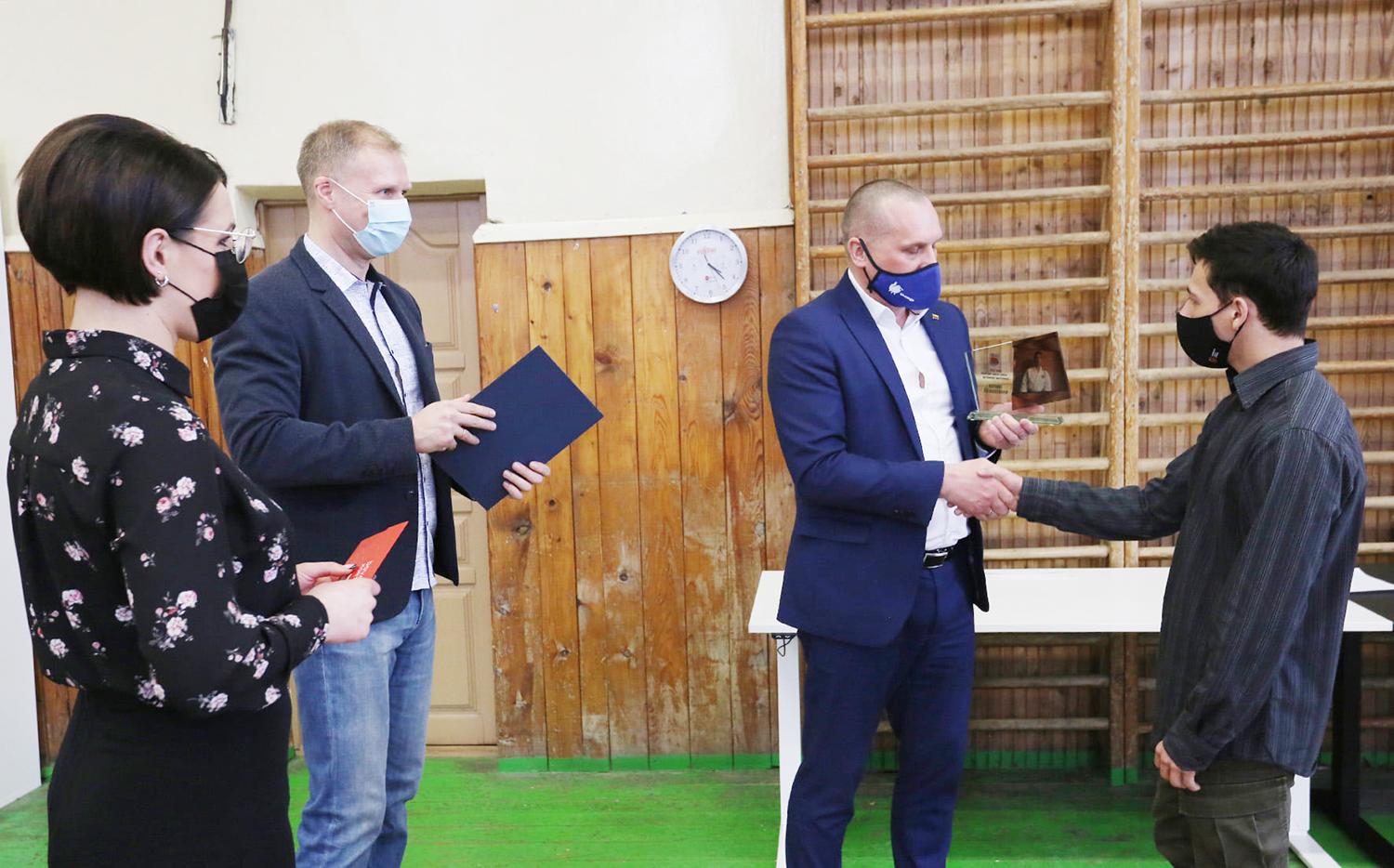 Apdovanoti geriausi rajono sportininkai /