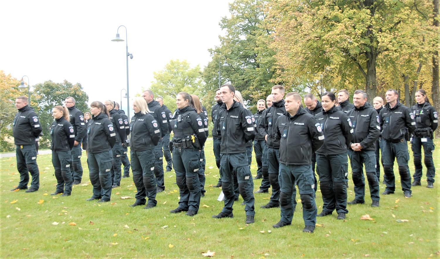 Apdovanoti policijos pareigūnai ir pilietiški ukmergiškiai / Angelai sargai paminėjo profesinę šventę.  Gedimino Nemunaičio nuotr.