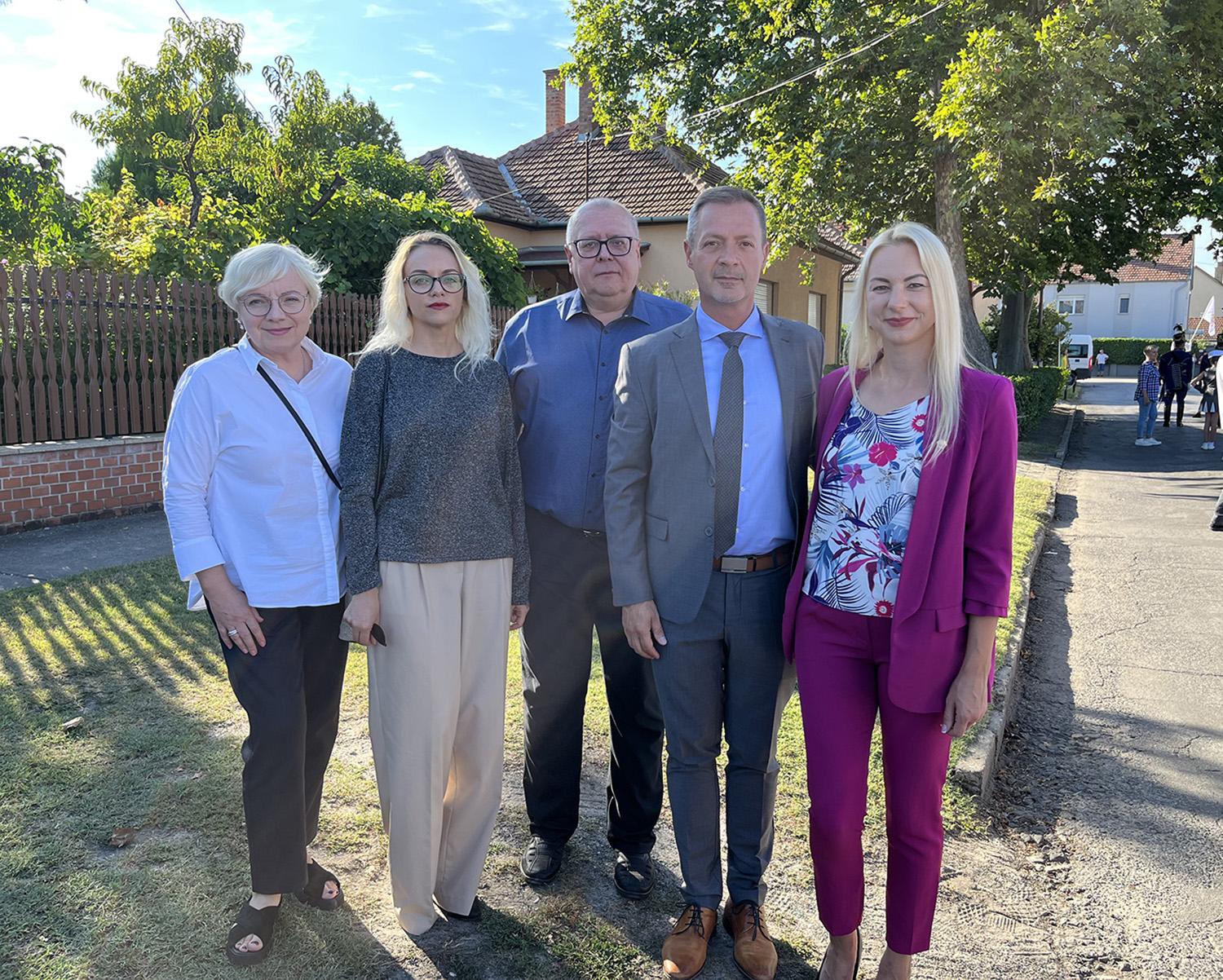 Aplankė miestą partnerį Vengrijoje / Ukmergiškių delegacija su Kiškunmaišos savivaldybės meru Patkos Zsolt.