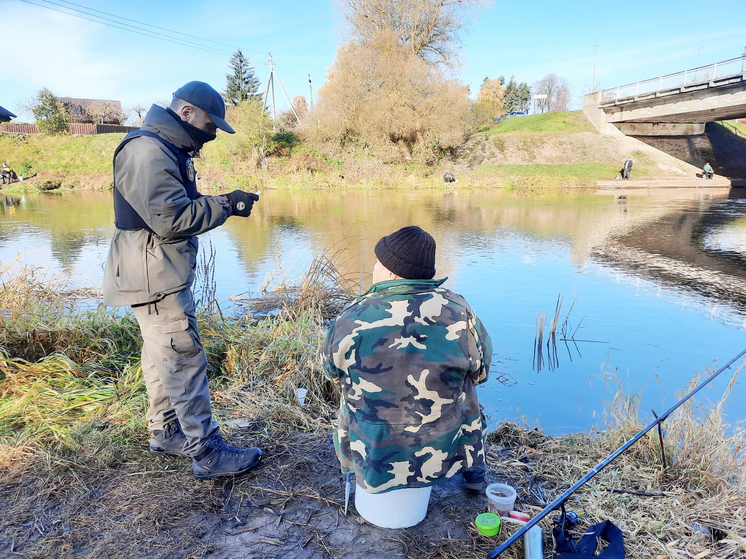 Aplinkosaugininkai atliko reidą ir Ukmergėje / Aplinkosaugininkų reidas Ukmergėje.