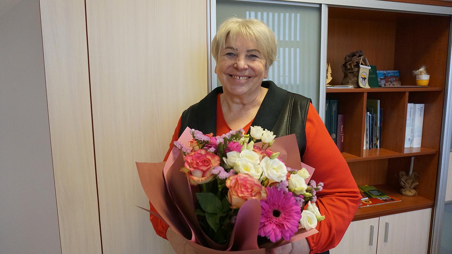 Atsisveikino su ilgamete Taujėnų seniūne / Seniūnijoje E. Tulušienė išdirbo beveik 32-ejus metus.