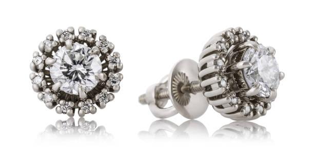 Auskarų su deimantais kaina – ką turime žinoti? /