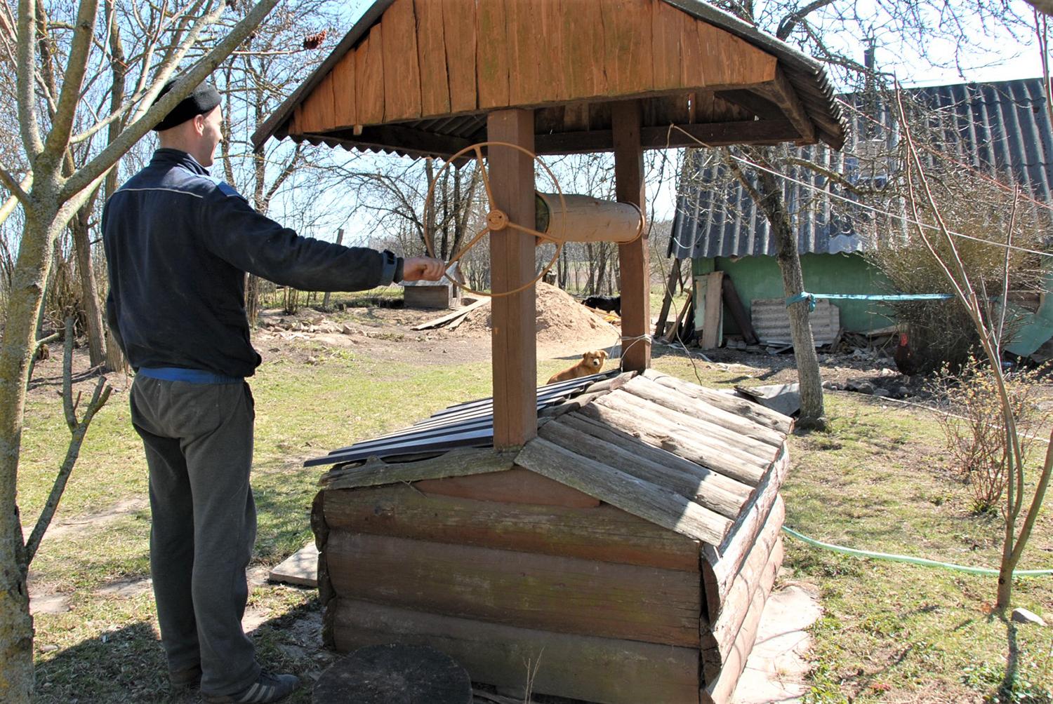 Daugiausia nitratų – šulinių vandenyje / Šulinių vandens kokybei įvertinti reikia atlikti mikrobiologinius bei cheminius tyrimus. Gedimino Nemunaičio nuotr.