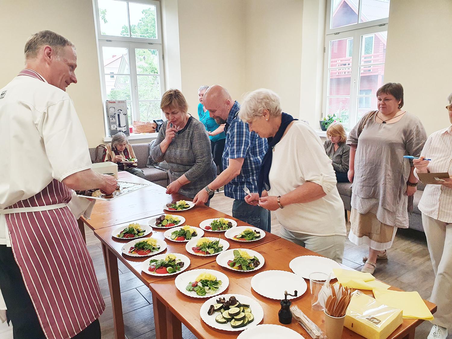 Degustavo patiekalus