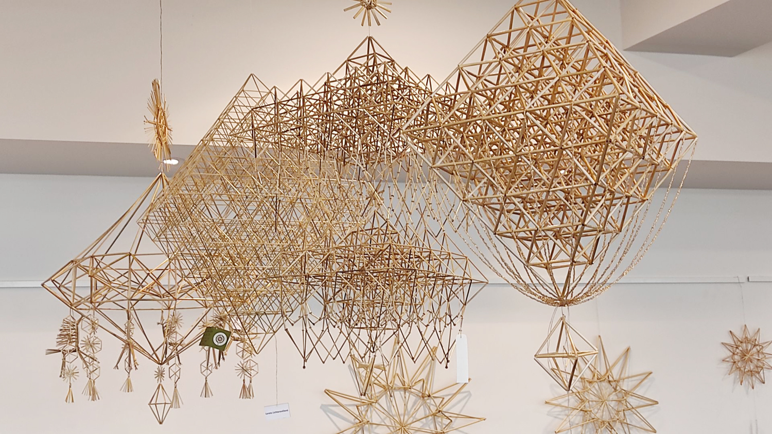 gili apeiginė prasmė.