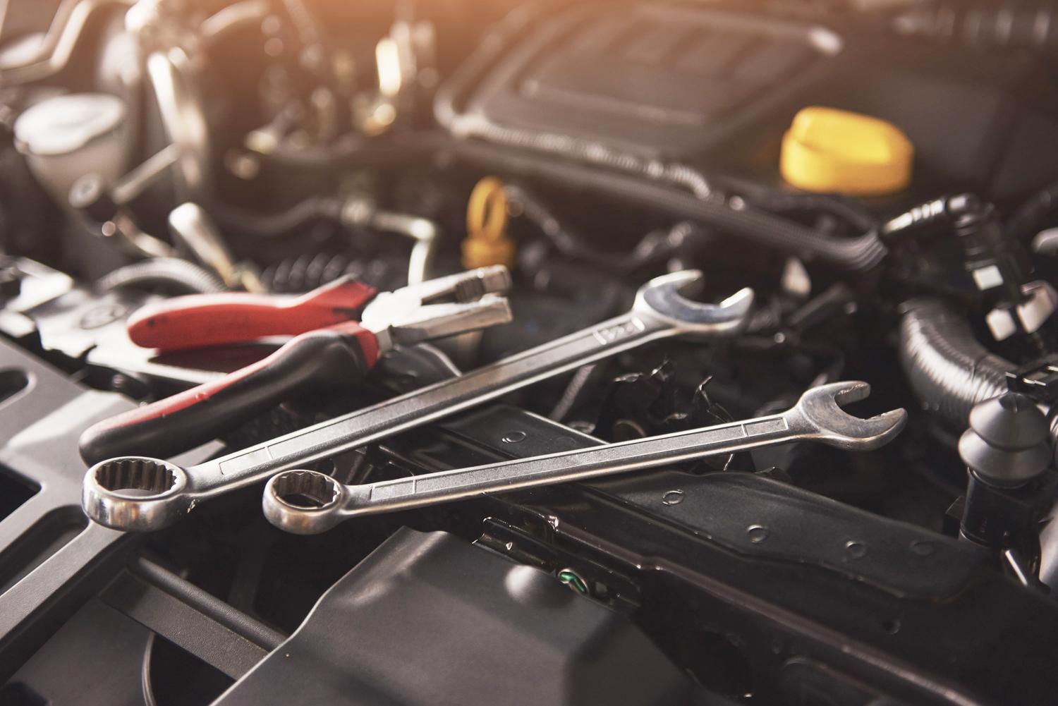 Dyzelinės transporto priemonės remontas. Kaip sumažinti išlaidas ir tinkamai pasirūpinti automobiliu? /