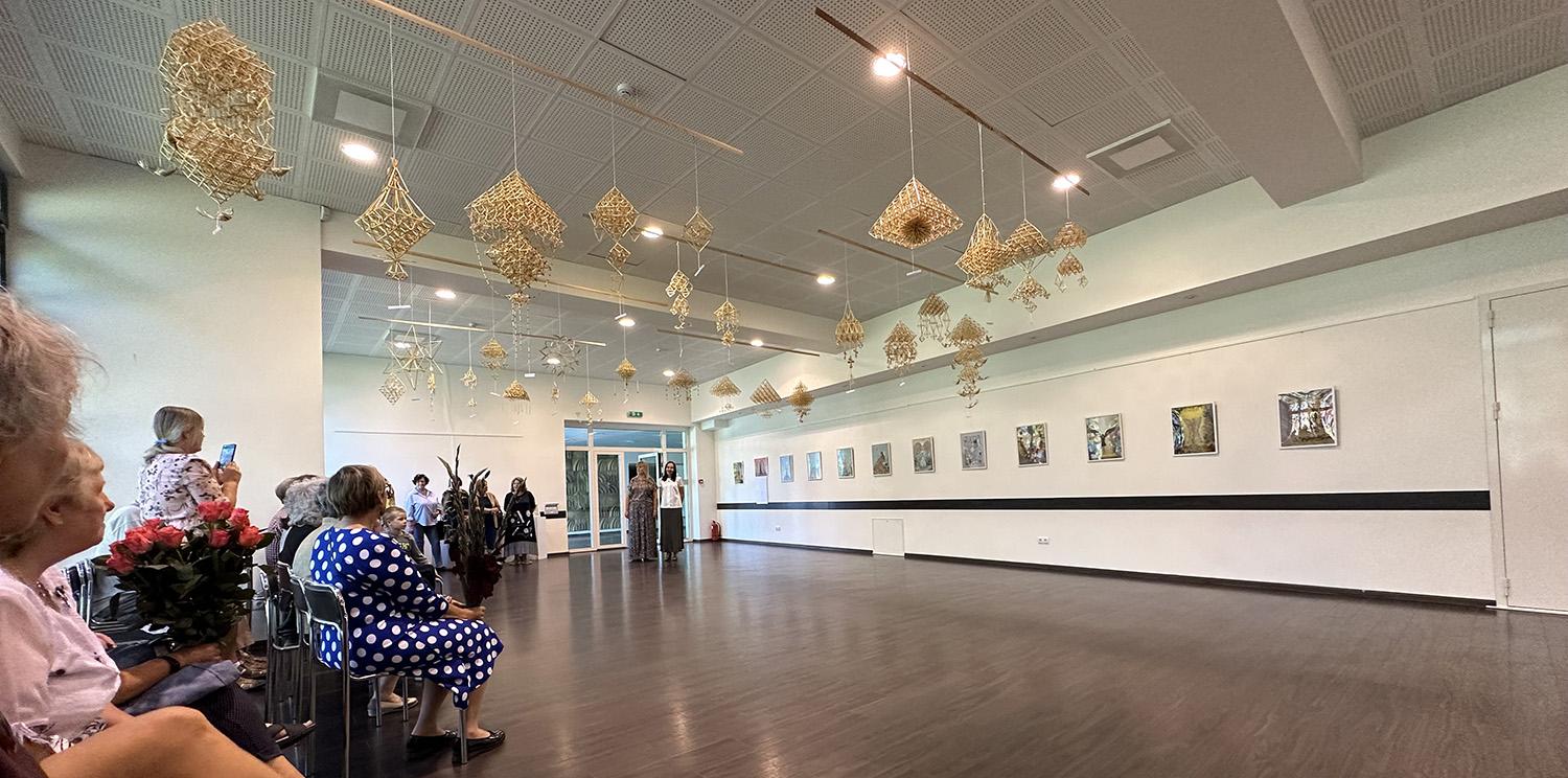 Floristinių darbų parodoje – angelai / S. Vasiliauskaitės-Dančenkovienės nuotr. Sukurti angelai atspindi autorius.