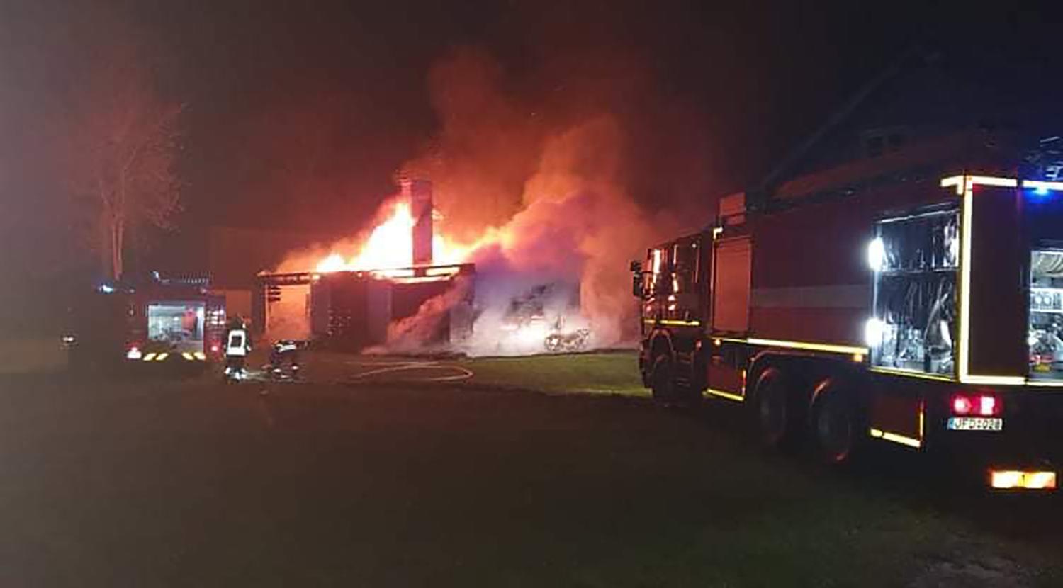 Gaisras kilo Daugaliuose