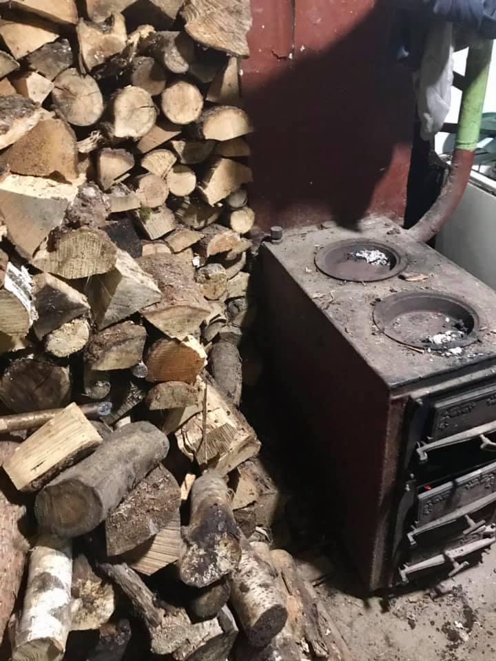 Gaisro židiniu gali tapti ir malkos / Ukmergės PGT nuotr.