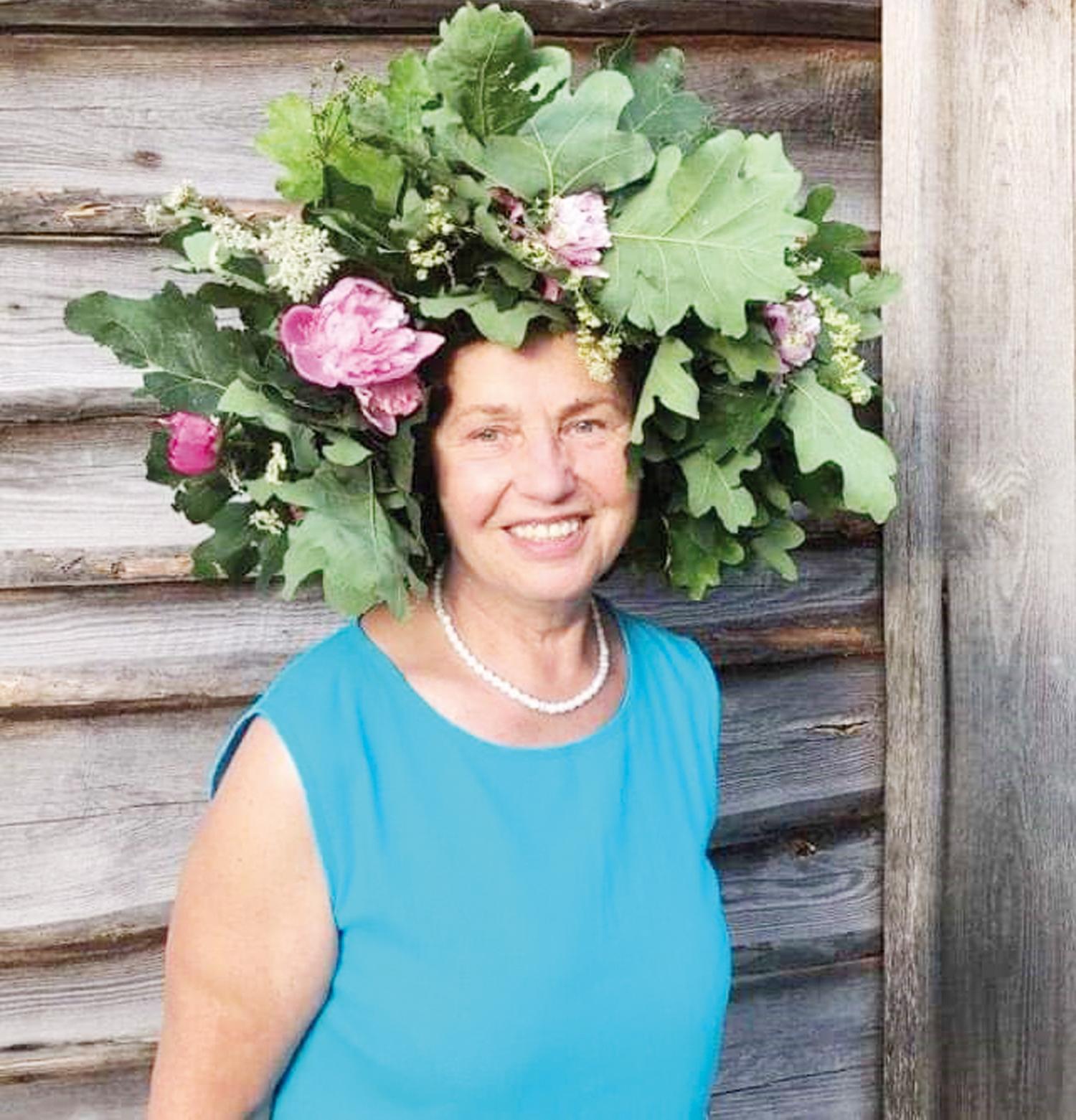 Gydytoja jausmus išlieja posmuose / Janinai Pranevičienei Joninės – ypatinga šventė.  Asmeninio albumo nuotr.