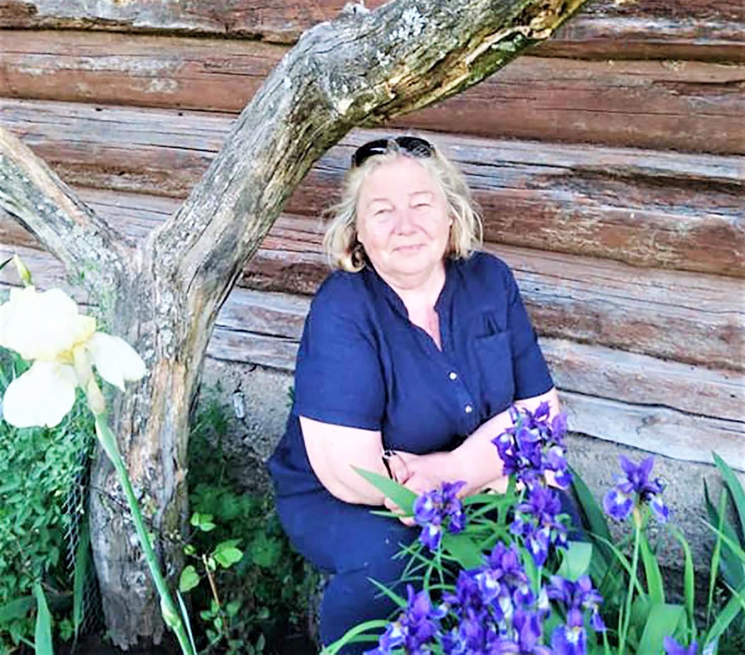 „Iš gyvenimo aš nieko neprašiau...“ / Valdutė Kunigėlienė savo sodyboje.