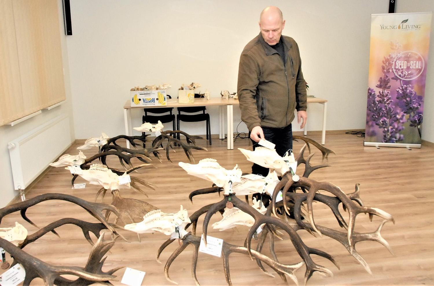 Iš medžioklės trofėjų parodos grįžo su medaliais / Gedimino Nemunaičio nuotr. Pasak A. Pračkailos