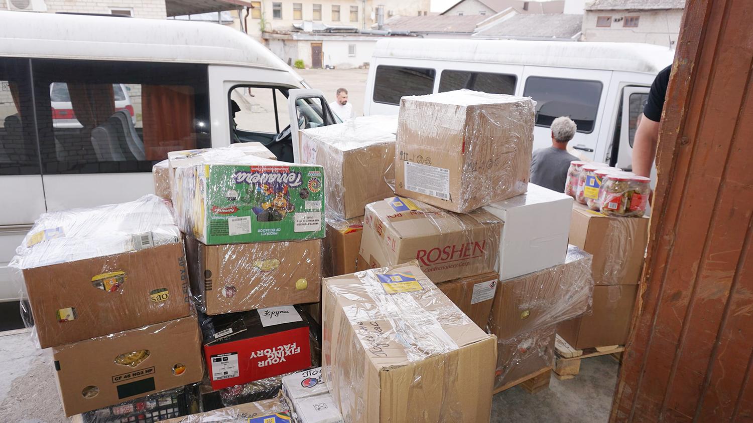 Iškeliavo dar viena paramos siunta į Ukrainą / Į Ukrainą išgabenta ukmergiškių parama.  Daivos Zimblienės nuotr.