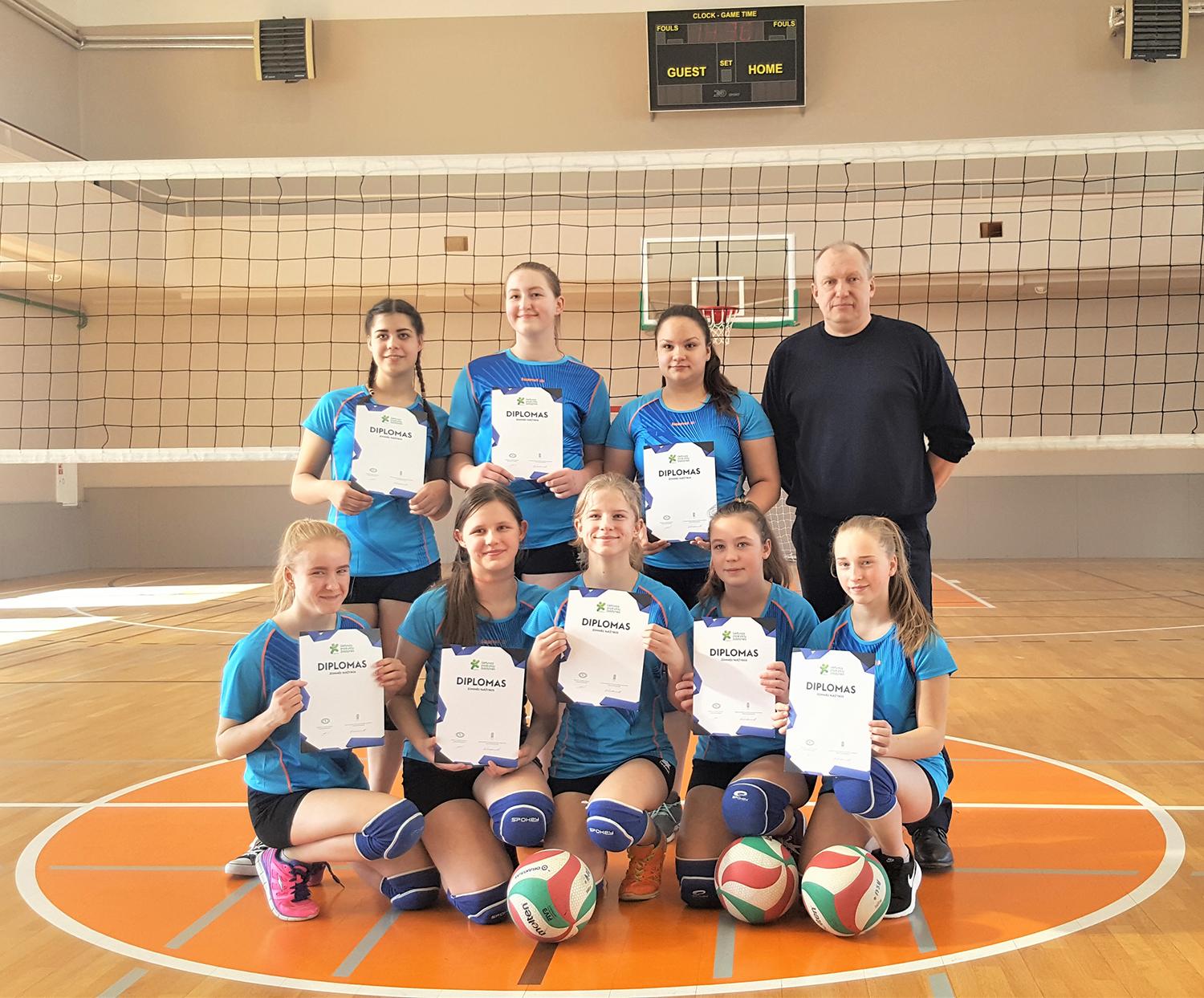 Iškovojo II vietą ir pateko į tarpzonines varžybas /