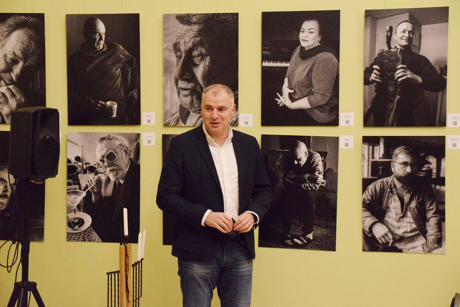 Istorinė atmintis – muzikoje / Apie Chanukos šventę pasakojo Ukmergės rajono žydų bendruomenės pirmininkas Artūras Taicas.  Andriaus Vyšniausko nuotr.