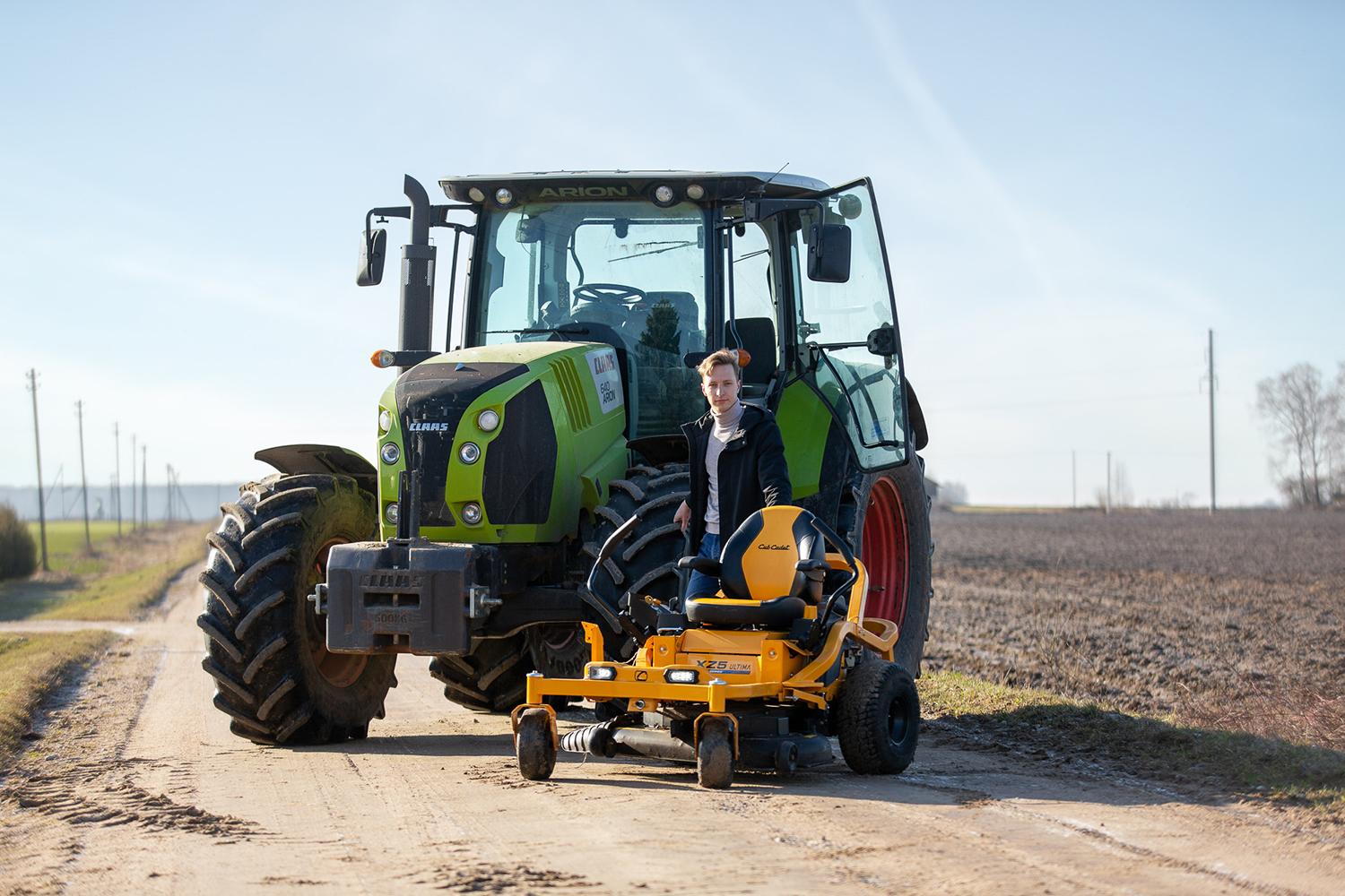 Jaunas žaliųjų zonų priežiūros verslas skinasi kelią rinkoje / Jaunasis verslininkas D. Šutinys veiklą derina su studijomis.  Tauro Gūdmanto Media nuotr.
