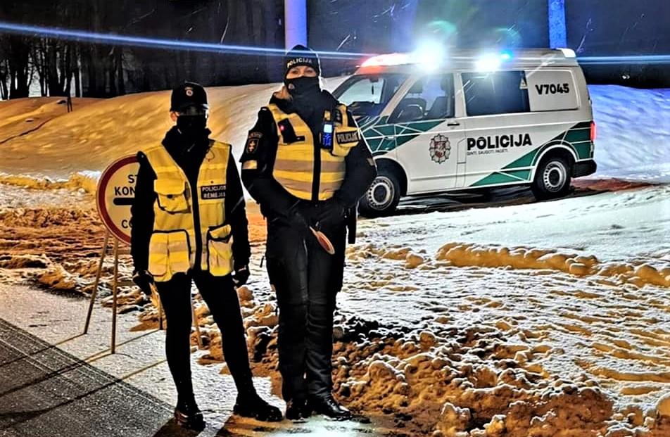 Kai kam teko apsisukti / Kontrolė vykdoma  įvažiavimuose į Ukmergę.  Policijos bendruomenės nuotr.