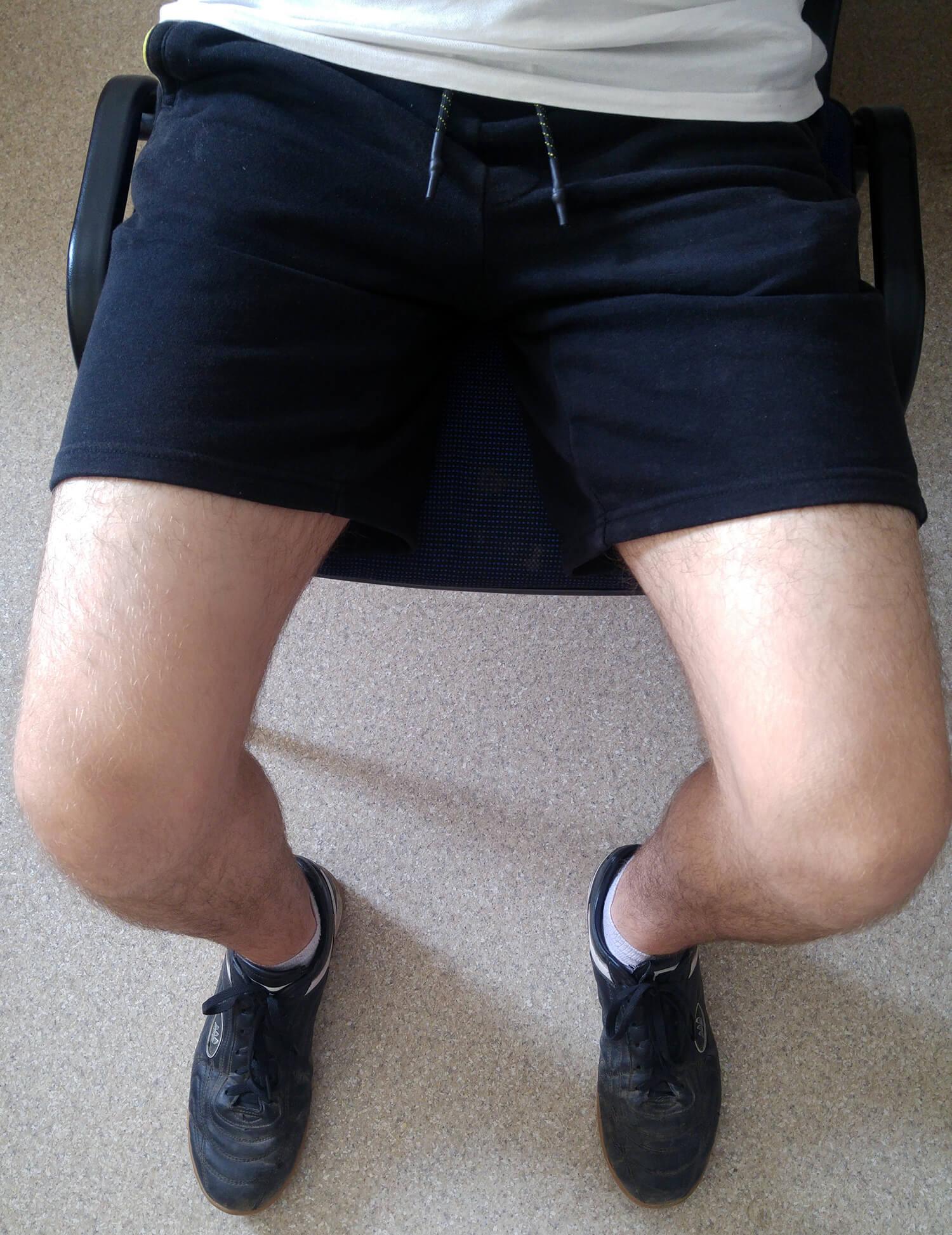 Kelnių šį kartą nenusimovė... / Būti be kelnių šalia svetimų žmonių kai kuriems keistuoliams – jokia problema...