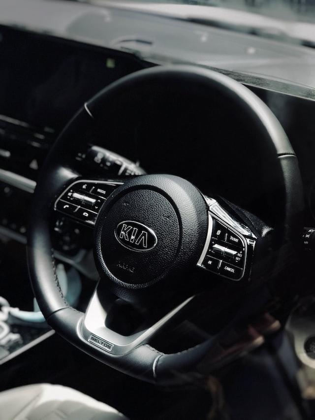 Kia naudoti automobiliai privalumai ir trūkumai /