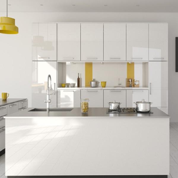 Kodėl verta rinktis jau pagamintus virtuvės komplektus? /