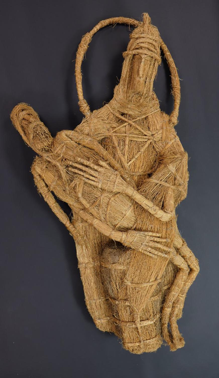 Kraštotyros muziejus rengia virtualias parodas / G. Gavenavičiaus skulptūra „Didžioji Pieta“