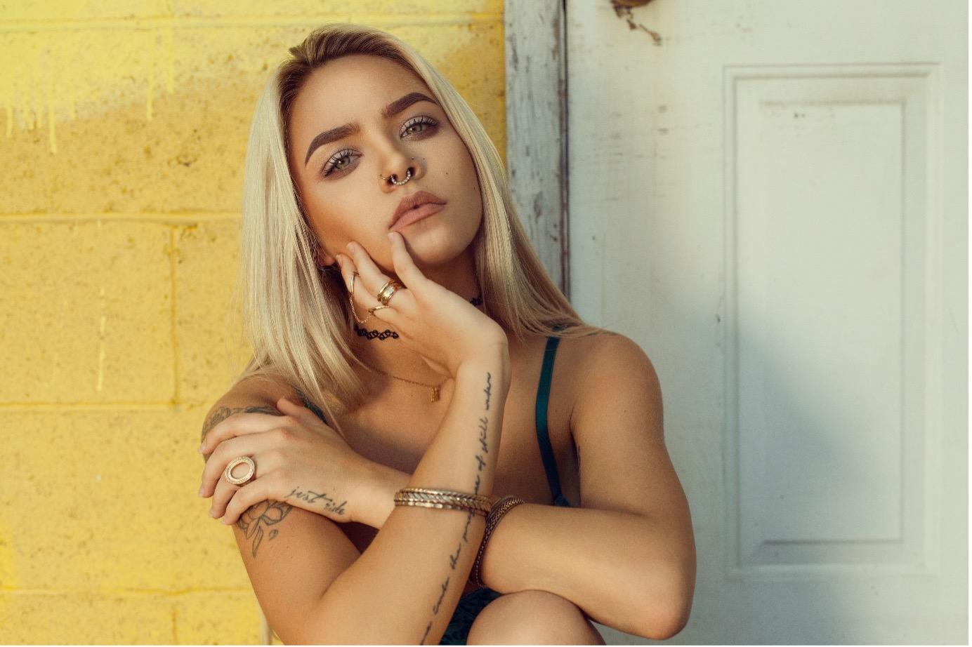 Kūno juvelyrikos reikšmė skirtingose kultūrose /