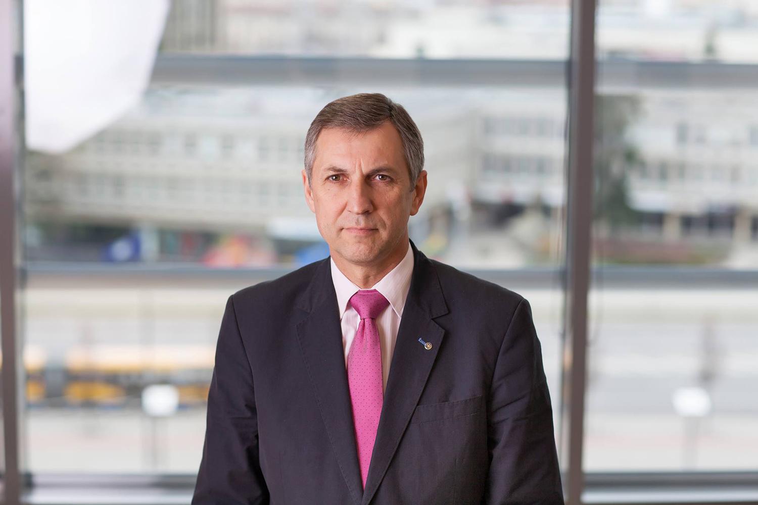 Laimėjo Valstybinės ligonių kasos vadovo konkursą /