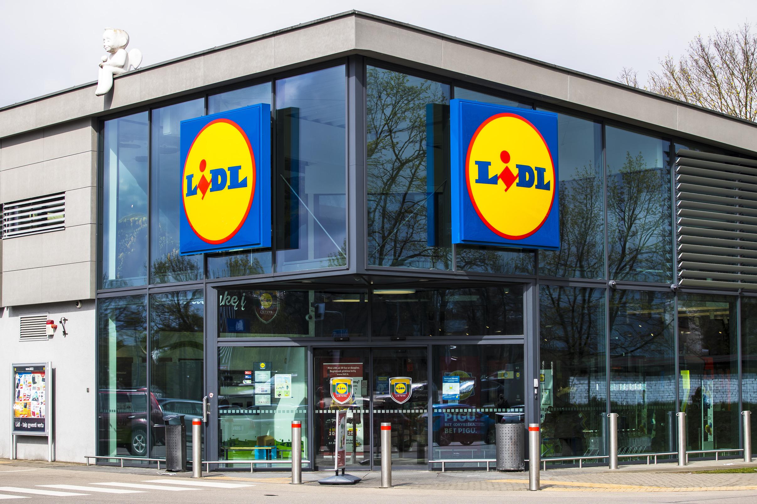 „Lidl Lietuva“ lyderystė rinkoje – toliau didins parduotuvių ir logistikos centro darbuotojų atlyginimus /
