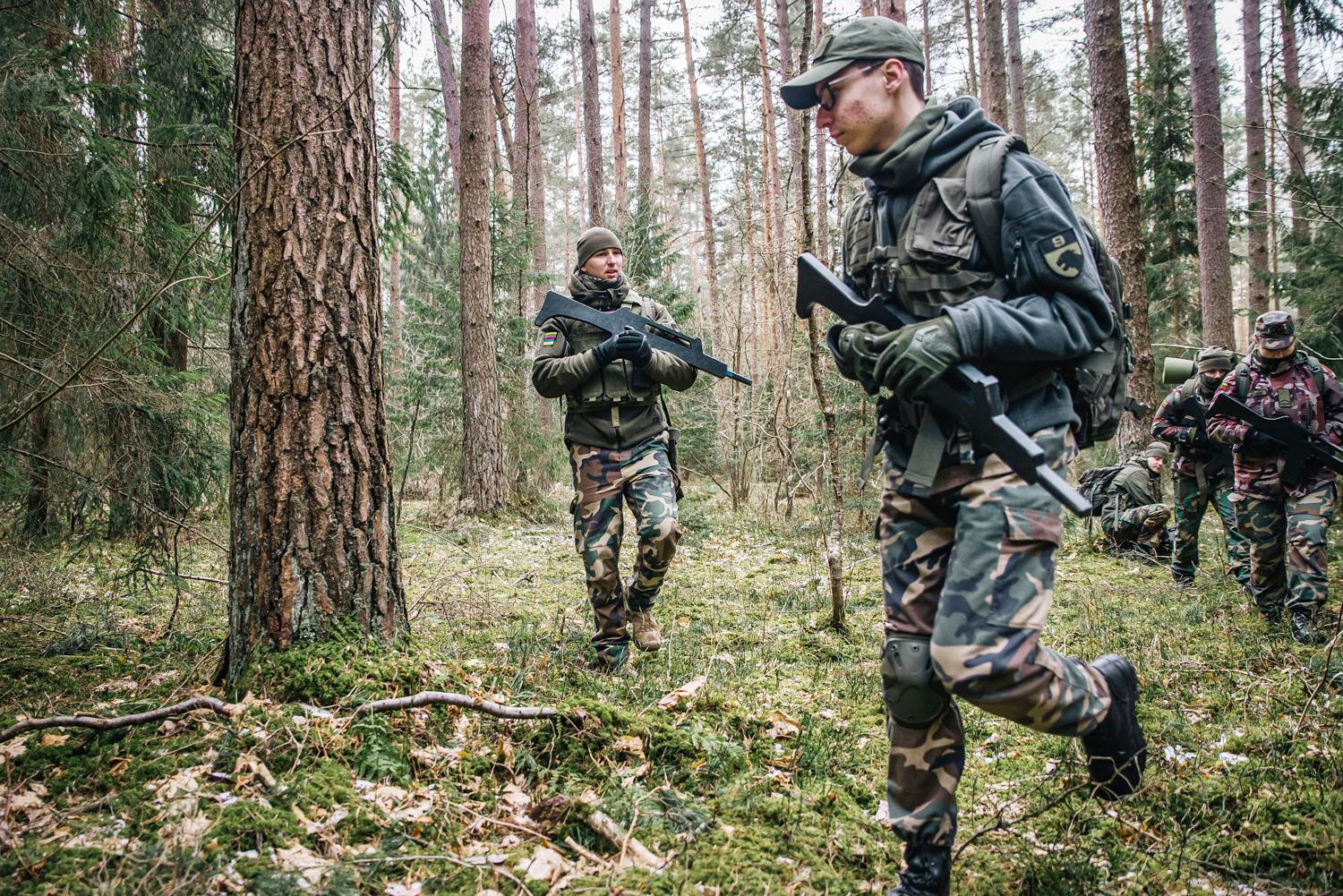 Lietuvos šauliams suteikta daugiau teisių / Priimti Lietuvos šaulių sąjungos ir Ginklų ir šaudmenų kontrolės įstatymų pakeitimai.  sauliusajunga.lt nuotr.