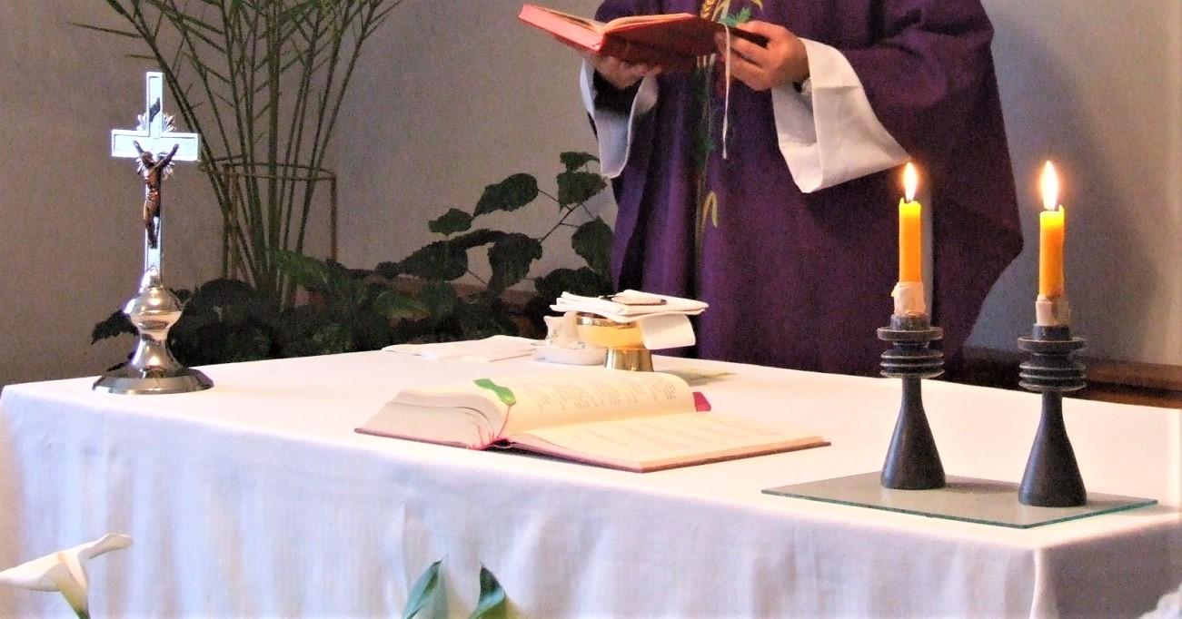 Ligoninėje – naujas kapelionas /