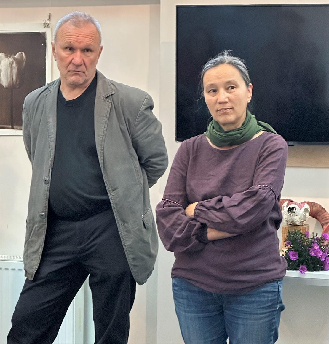 Menininkai pakeitė įstaigos pavadinimą / Autorės nuotr. Oksana Judakova ir Arūnas Kulikauskas – viešosios įstaigos ir galerijos įkūrėjai.