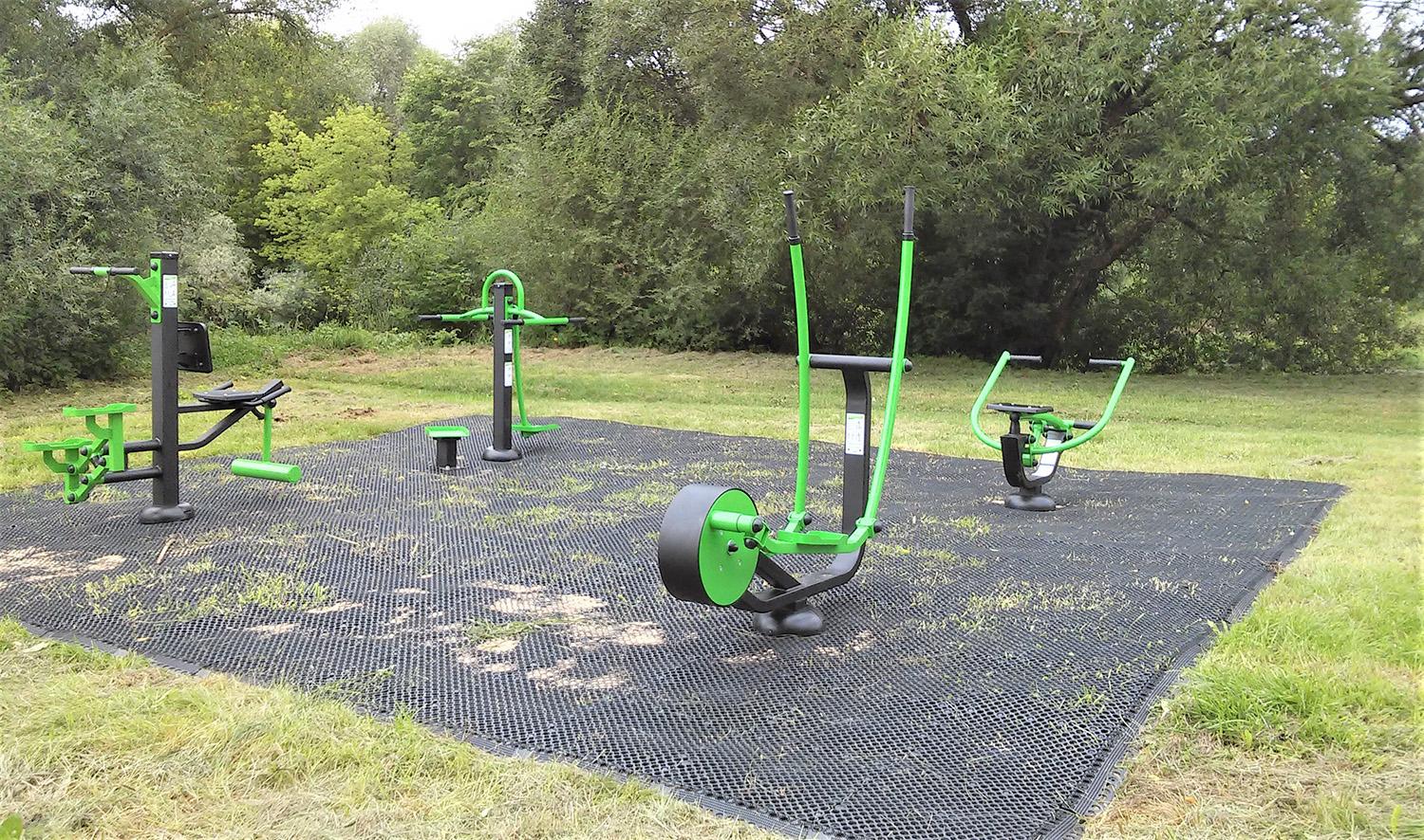 Mieste įrengtos naujos treniruoklių aikštelės / Treniruoklių aikštelė prie Šventosios.