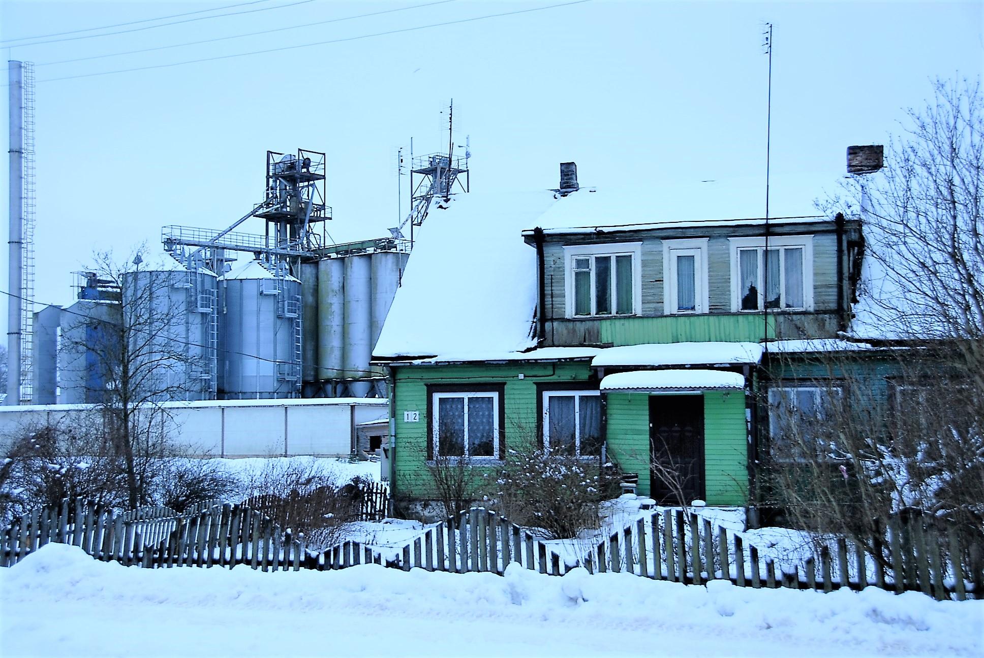 „Mūsų namą baigia supūdyti“ /